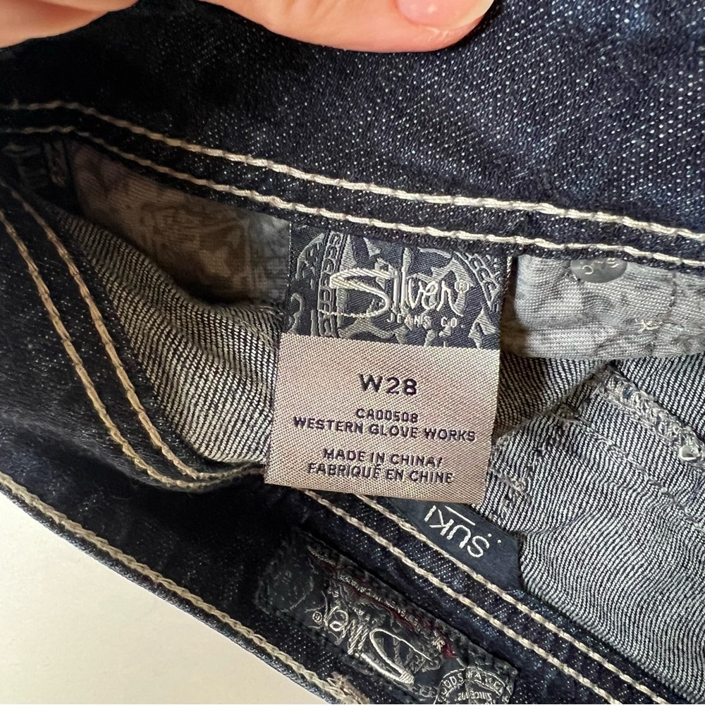 Silver Jeans Suki Shorts Denim
Bermuda Embroidered Blue Size 28
Women's - Picture 9 of 12